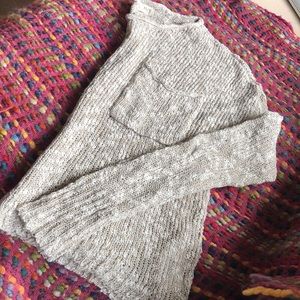 NWOT Hollister Beige Cropped Sweater